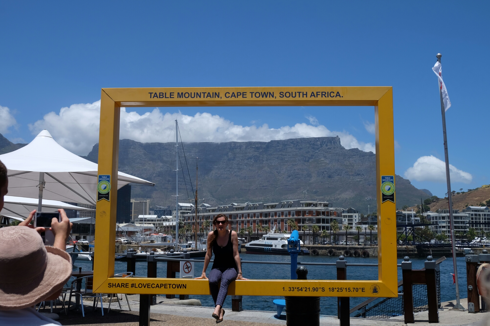 Aussicht auf Tafelberg in V&A Waterfront in Kapstadt Aussicht auf Tafelberg in V&A Waterfront in Kapstadt