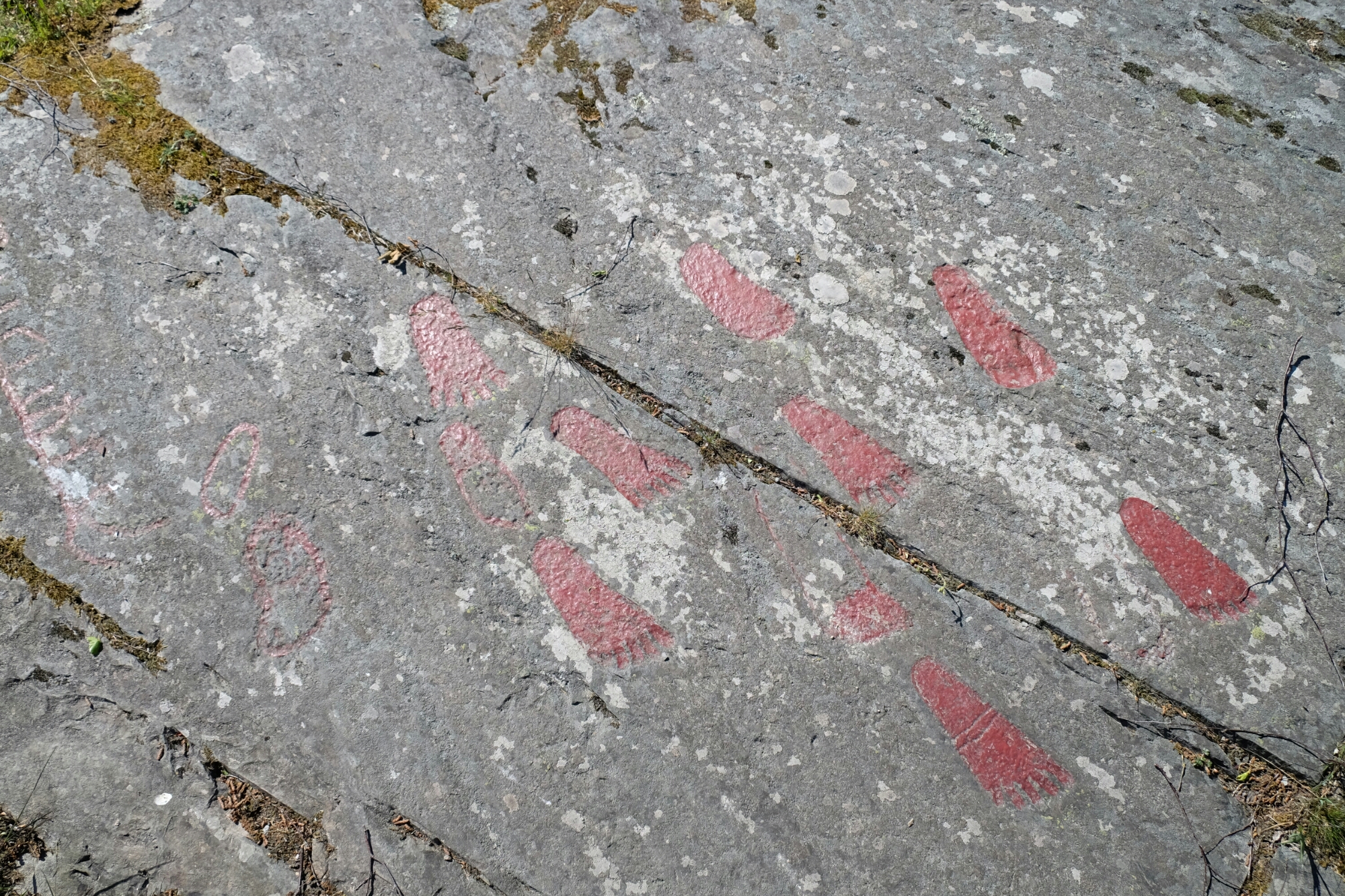 Felsritzungen bei Högsbyns am Råvarp (See) Felsritzungen bei Högsbyns am Råvarp (See)