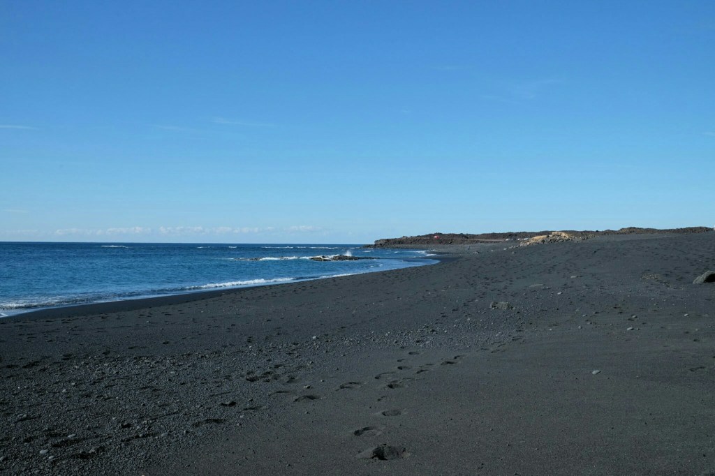 Ein schwarzer Traumstrand – Playa de&nbsp;Janubio