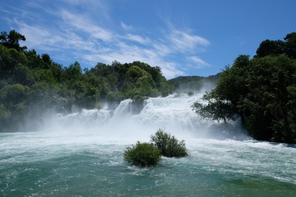 Tosendes Hochwasser an den Krka&nbsp;Wasserfällen