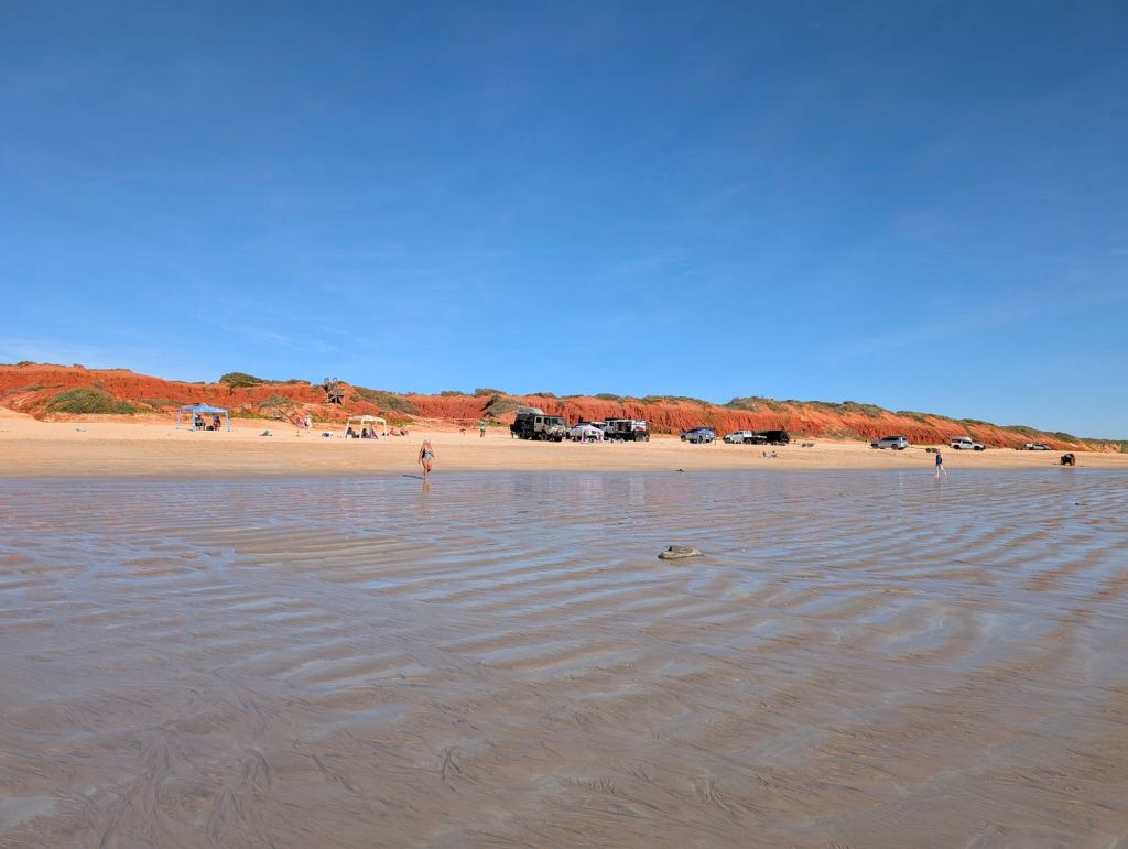 Die für den Nordwesten von Western Australia typische lange Reisestrecke zwischen Port Hedland und Broome richtig angehm&nbsp;gestalten