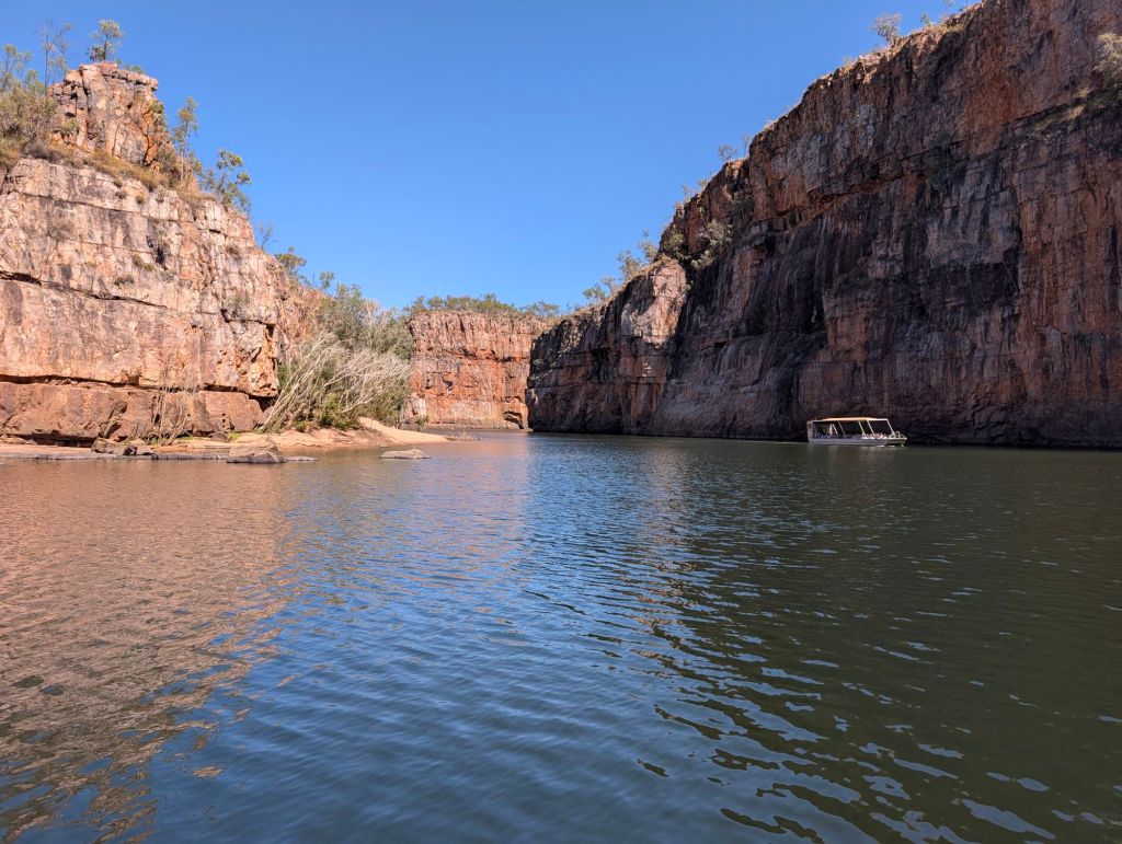 Nitmiluk NP: Mit der Timeless Land Three Gorge Cruise die Katherine Gorge geniessen